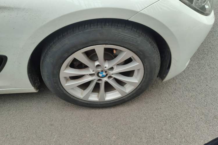 Used BMW 3 Series GT 2014 320i Leading Model Right Front Wheel Hub