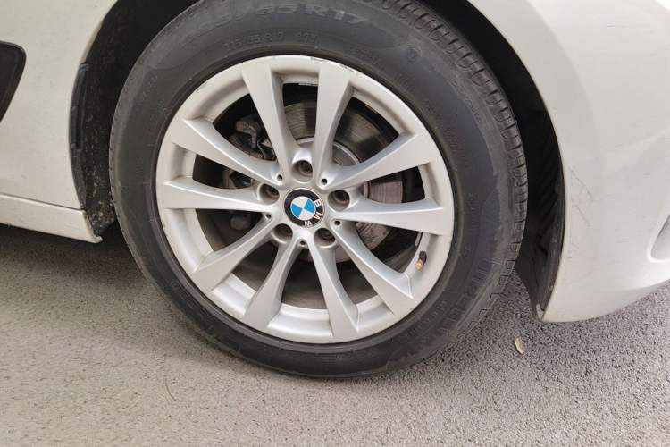 Used BMW 3 Series GT 2014 320i Leading Model Right Front Wheel Hub