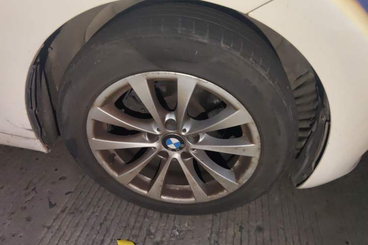 Used BMW 3 Series GT 2014 320i Leading Model Right Front Wheel Hub