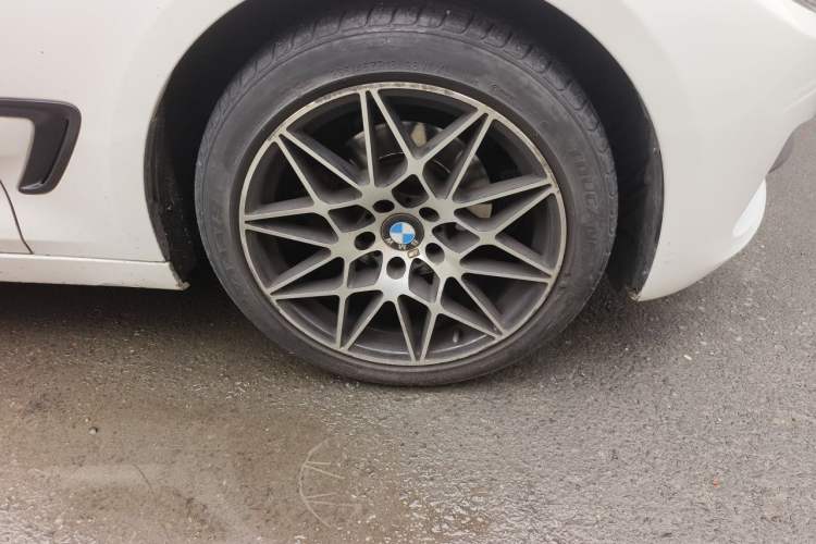 Used BMW 3 Series GT 2014 320i Leading Model Right Front Wheel Hub