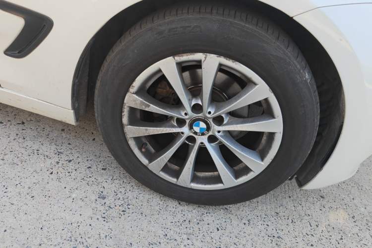 Used BMW 3 Series GT 2014 320i Leading Model Right Front Wheel Hub