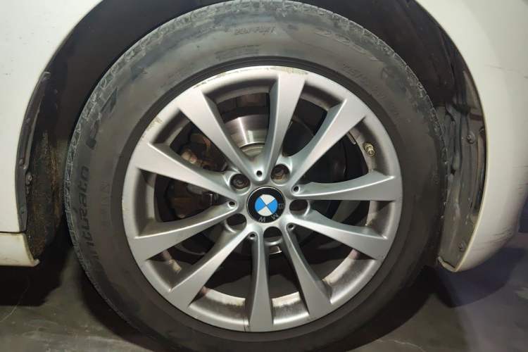 Used BMW 3 Series GT 2014 320i Leading Model Right Front Wheel Hub