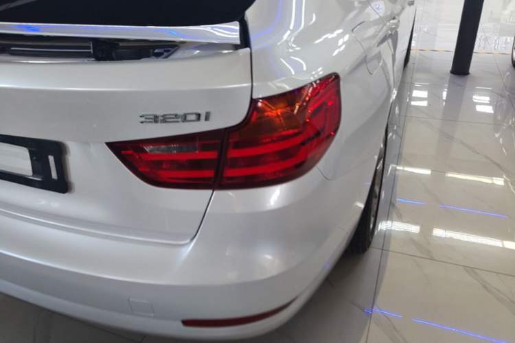 Used BMW 3 Series GT 2014 320i Leading Model Right Rear Taillight
