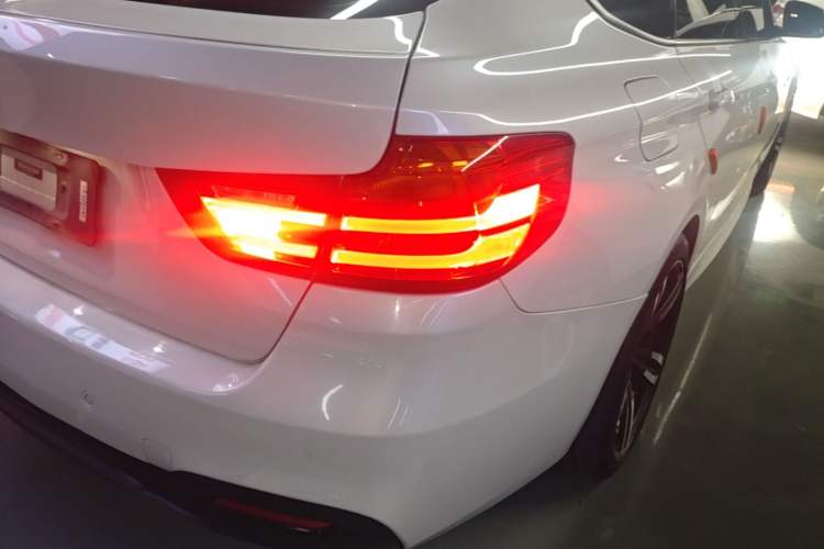 Used BMW 3 Series GT 2014 320i Leading Model Right Rear Taillight