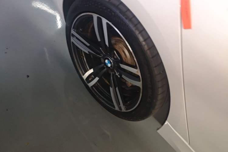 Used BMW 3 Series GT 2014 320i Leading Model Right Rear Wheel Hub