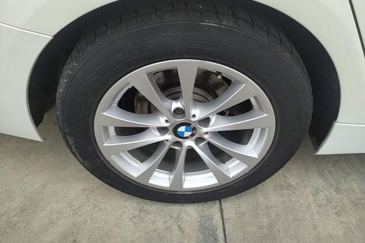 Used BMW 3 Series GT 2014 320i Leading Model Right Rear Wheel Hub