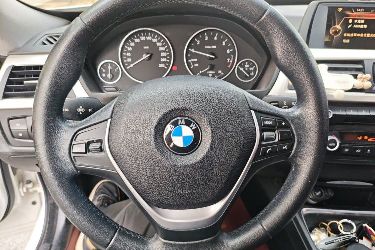 Used BMW 3 Series GT 2014 320i Leading Model Steering Wheel