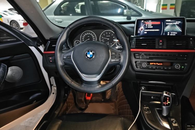 Used BMW 3 Series GT 2014 320i Leading Model Steering Wheel