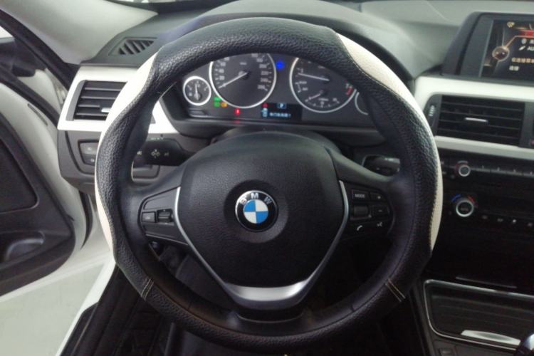 Used BMW 3 Series GT 2014 320i Leading Model Steering Wheel