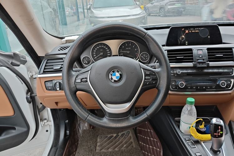 Used BMW 3 Series GT 2014 320i Design Package Model Steering Wheel