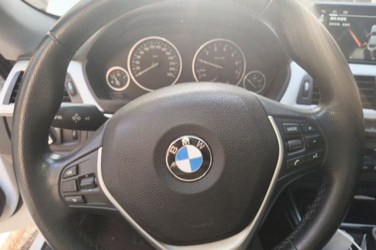 Used BMW 3 Series GT 2014 320i Leading Model Steering Wheel