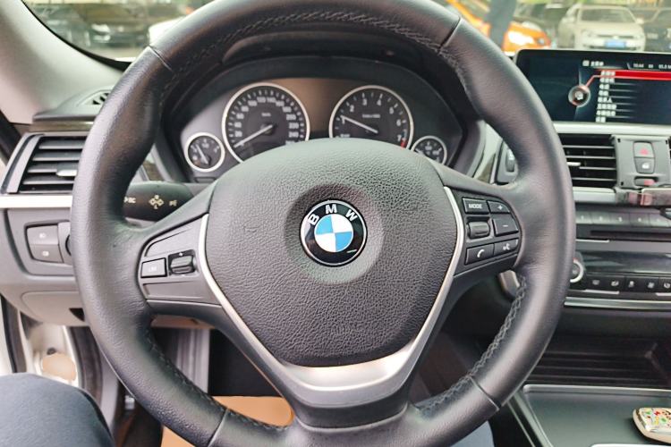 Used BMW 3 Series GT 2014 320i Leading Model Steering Wheel