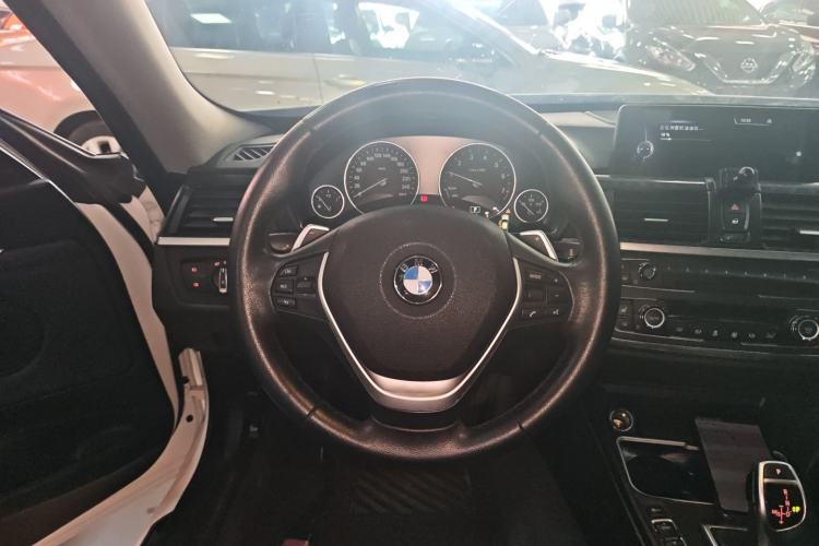 Used BMW 3 Series GT 2014 328i Design Package Model Steering Wheel