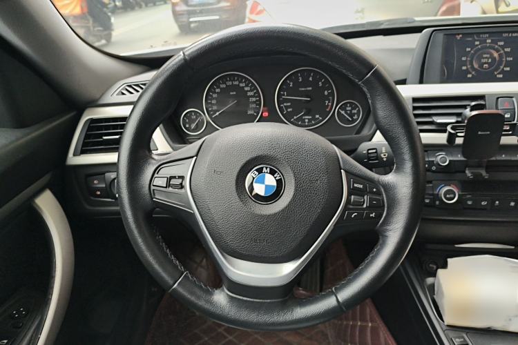 Used BMW 3 Series GT 2014 320i Leading Model Steering Wheel