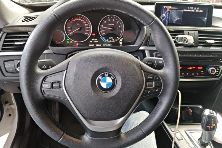 Used BMW 3 Series GT 2014 320i Design Package Model Steering Wheel