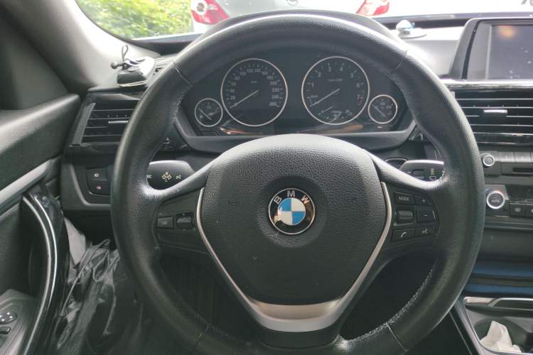 Used BMW 3 Series GT 2014 320i Leading Model Steering Wheel