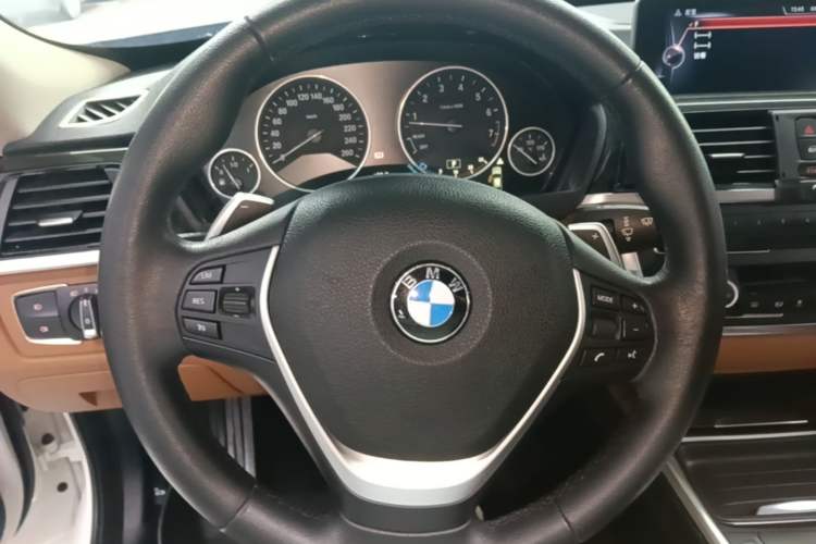 Used BMW 3 Series GT 2014 328i Design Package Model Steering Wheel