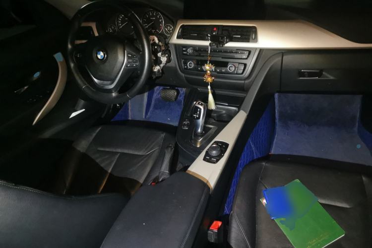 Used BMW 3 Series GT 2014 320i Leading Model Steering Wheel