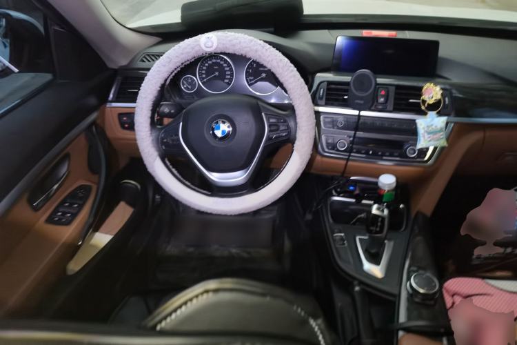 Used BMW 3 Series GT 2014 320i Design Package Model Steering Wheel
