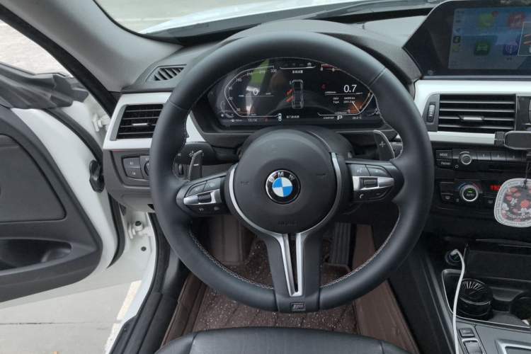 Used BMW 3 Series GT 2014 320i Leading Model Steering Wheel