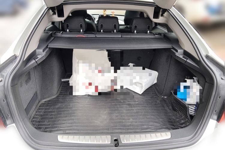 Used BMW 3 Series GT 2014 320i Leading Model Trunk