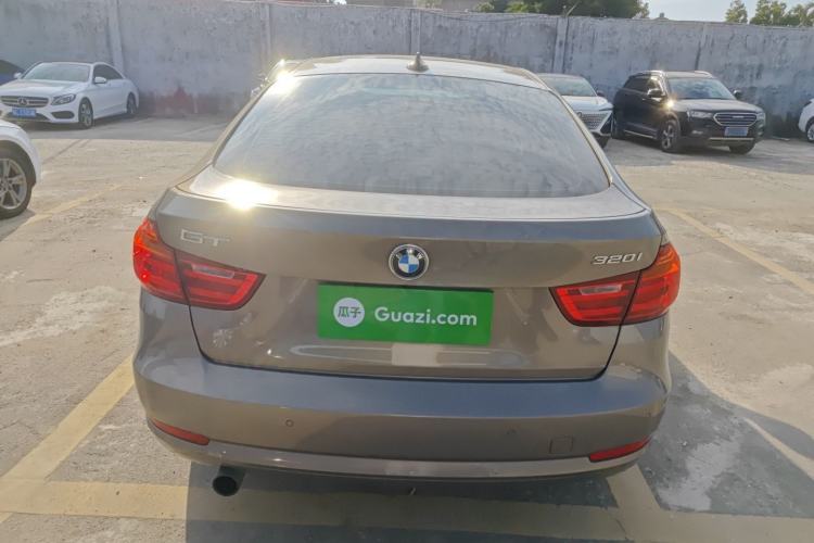 Used BMW 3 Series GT 2014 320i Leading Model Exterior 4