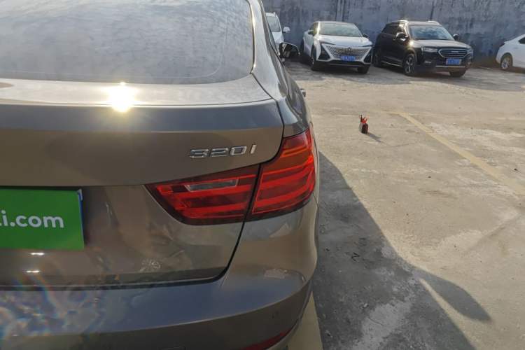 Used BMW 3 Series GT 2014 320i Leading Model Exterior 6