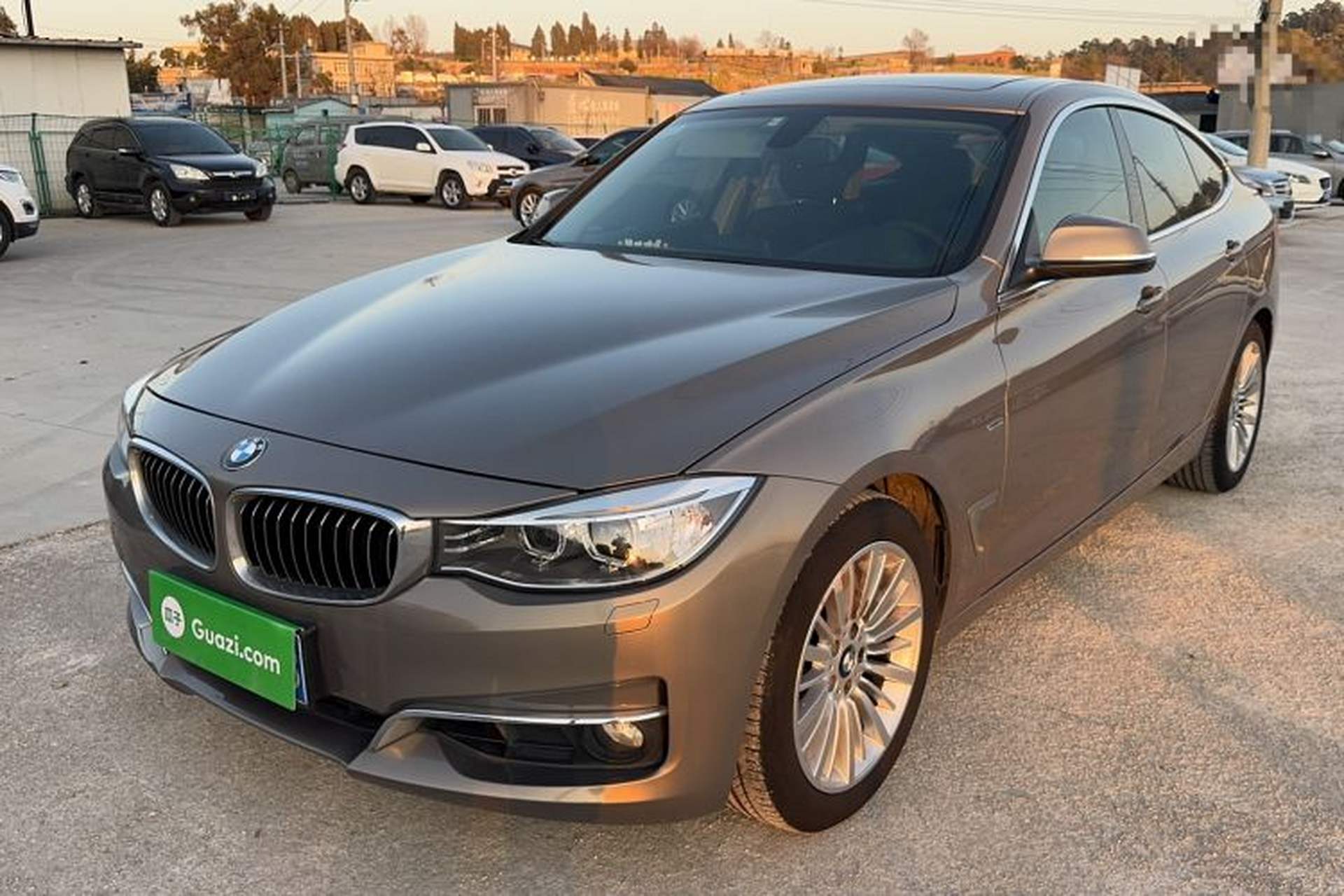 Used BMW 3 Series GT 2014 320i Design Package Model Front Left 45 Deg