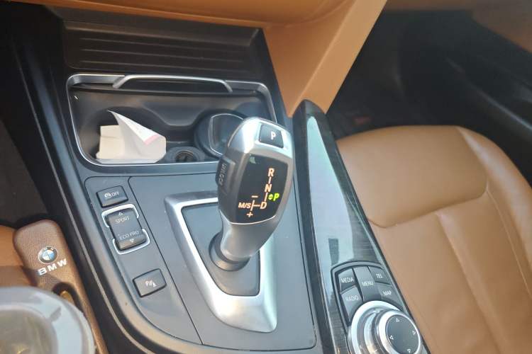 Used BMW 3 Series GT 2014 320i Design Package Model Gear Lever