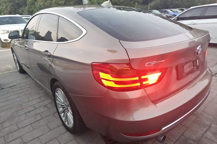 Used BMW 3 Series GT 2014 320i Design Package Model Left Side