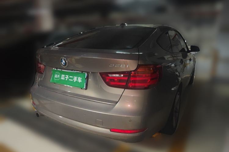 Used BMW 3 Series GT 2014 320i Leading Model Rear Right 45 Deg