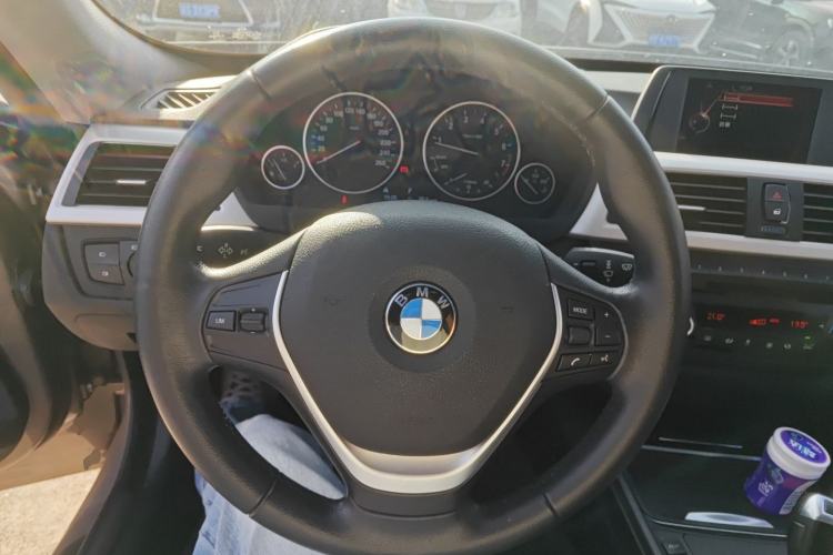 Used BMW 3 Series GT 2014 320i Leading Model Steering Wheel