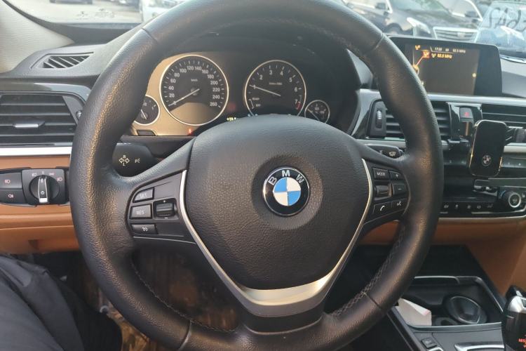 Used BMW 3 Series GT 2014 320i Design Package Model Steering Wheel