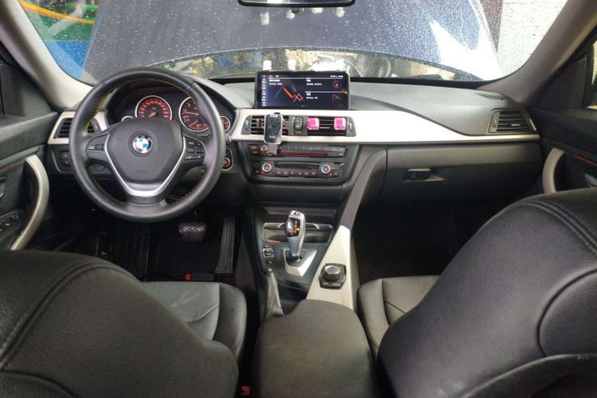 Used BMW 3 Series GT 2016 320i Fashion Model Center Console
