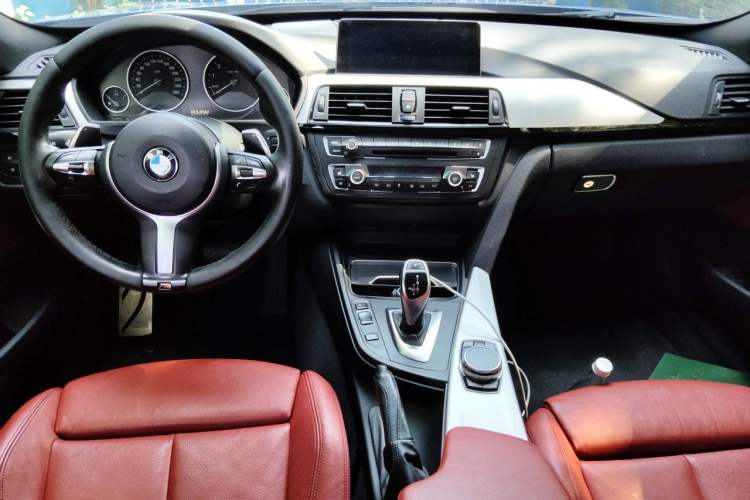 Used BMW 3 Series GT 2016 328i Design Package Model Center Console
