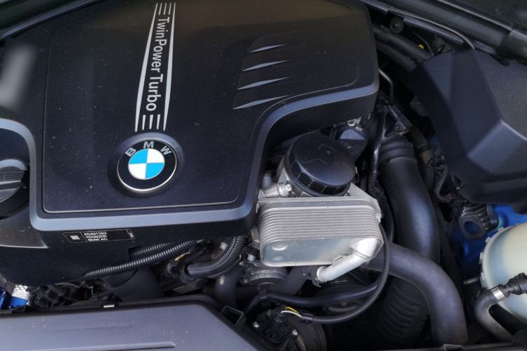 Used BMW 3 Series GT 2016 320i Design Package Edition Engine Bay