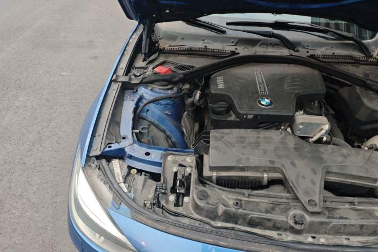 Used BMW 3 Series GT 2016 320i Design Package Edition Engine Bay Right