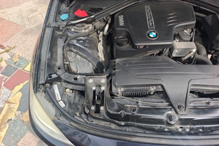 Used BMW 3 Series GT 2016 320i Fashion Model Engine Bay Right
