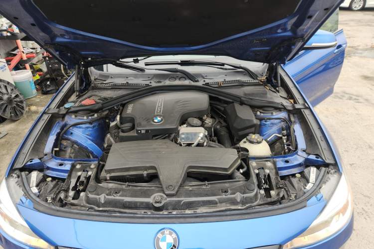 Used BMW 3 Series GT 2016 328i Design Package Model Engine Bay