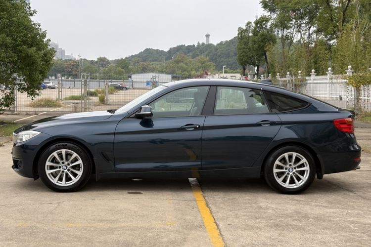 Used BMW 3 Series GT 2016 320i Fashion Model Exterior 3