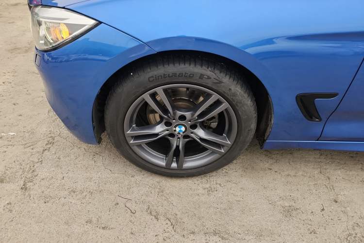 Used BMW 3 Series GT 2016 328i Design Package Model Exterior 3