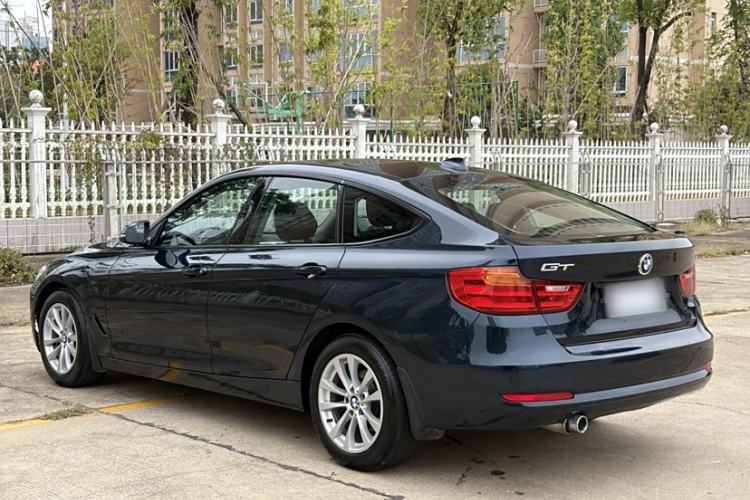 Used BMW 3 Series GT 2016 320i Fashion Model Exterior 4