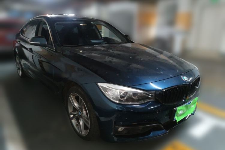Used BMW 3 Series GT 2016 320i Fashion Model Front Right 45 Deg