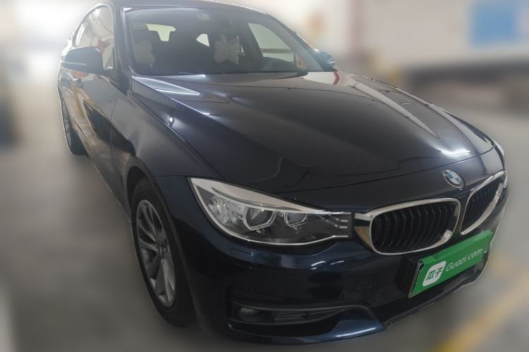 Used BMW 3 Series GT 2016 320i Fashion Model Front Right 45 Deg