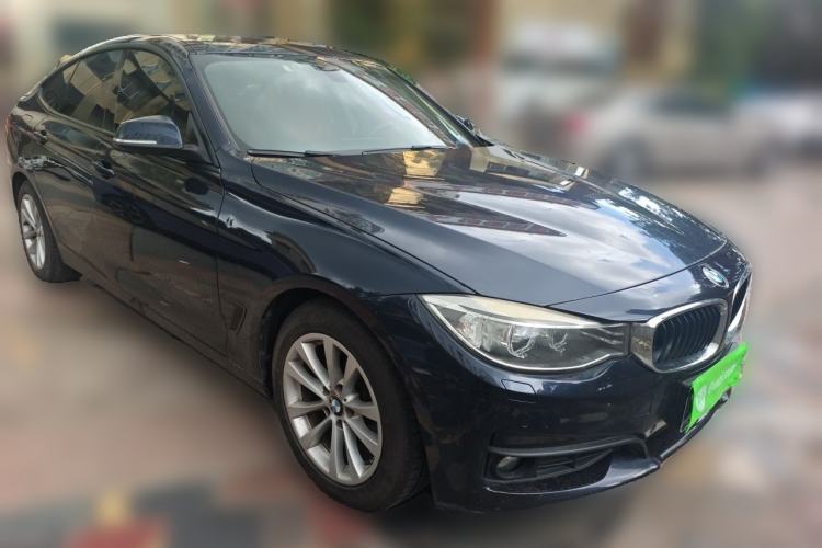 Used BMW 3 Series GT 2016 320i Fashion Model Front Right 45 Deg