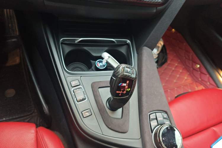 Used BMW 3 Series GT 2016 320i Design Package Edition Gear Lever