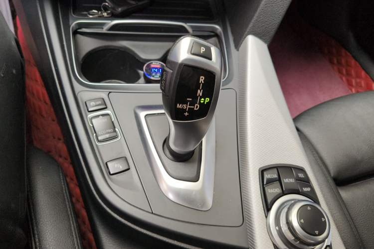 Used BMW 3 Series GT 2016 320i Design Package Edition Gear Lever