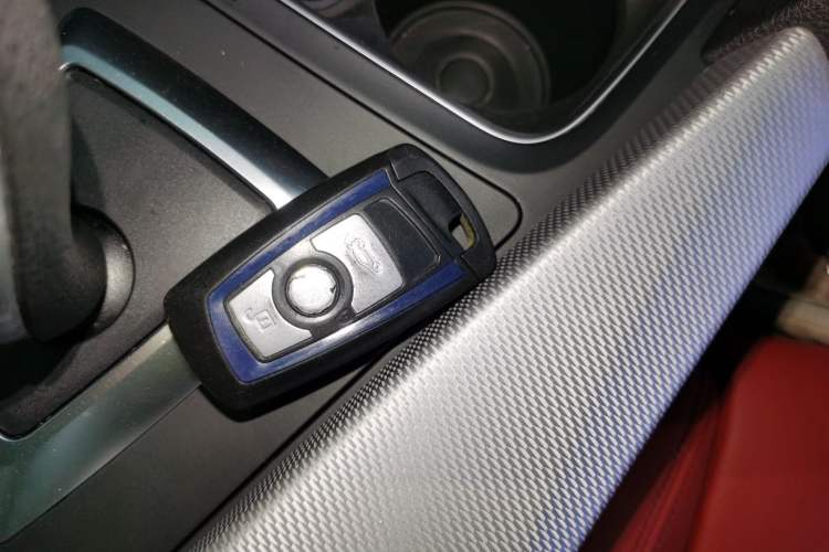 Used BMW 3 Series GT 2016 320i Design Package Edition Interior 1
