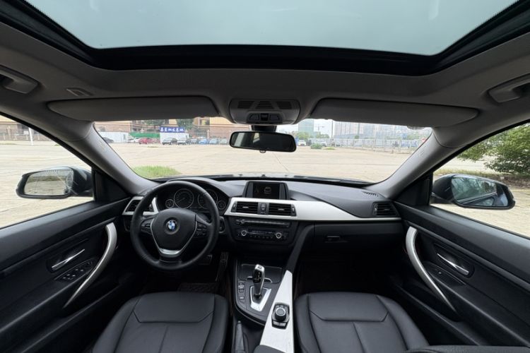 Used BMW 3 Series GT 2016 320i Fashion Model Interior 2