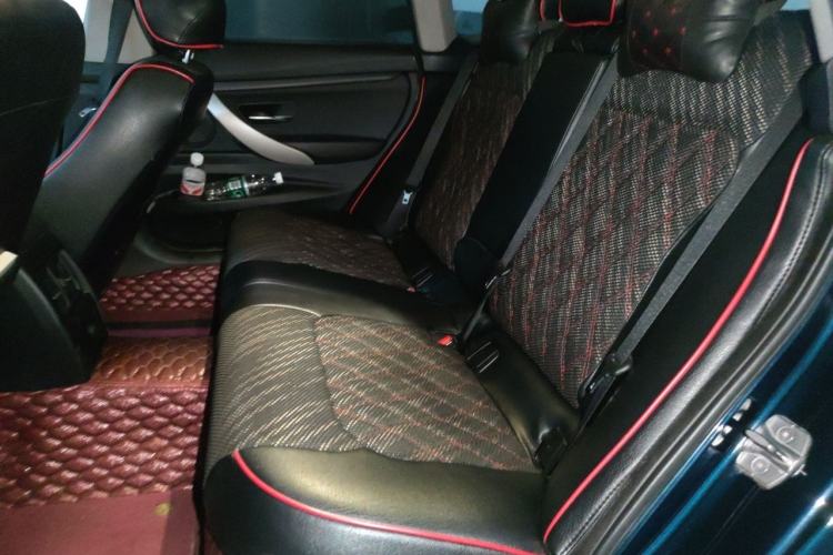 Used BMW 3 Series GT 2016 320i Fashion Model Left Rear Seat